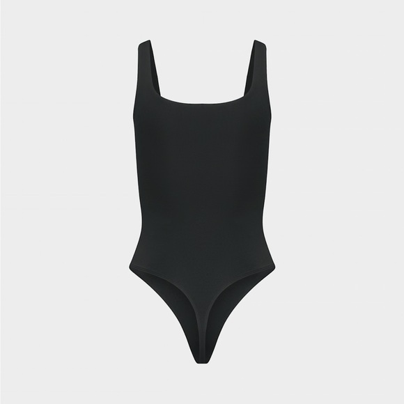 NWOT - Aritzia Babaton Original Contour Squareneck Bodysuit - Picture 4 of 7